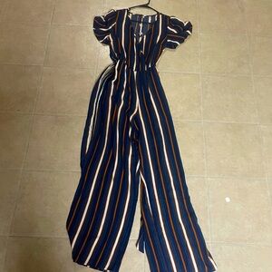 Classy Romper. Very light weight and long.